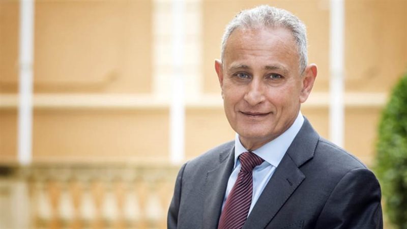 السفير ناصر كامل