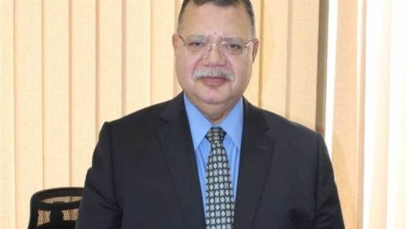 الدكتور حمدي عبد