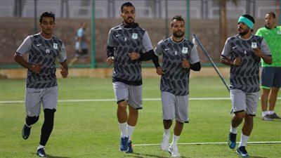 نجم المصري يشارك في التدريبات رغم الإصابة