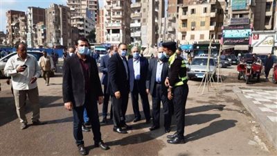 محافظ الشرقية يعاين شوارع بلبيس للبدء في رفع كفاءتها ورصفها