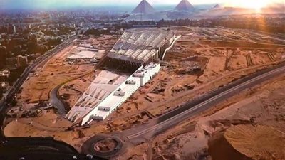 رئيس الوزراء يبحث مخطط تطوير المنطقة الفندقية خلف المتحف المصري الكبير