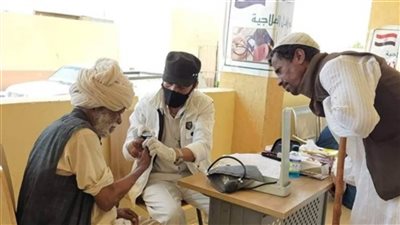محافظ البحر الأحمر: الكشف على 1551 مواطنًا خلال 8 قوافل طبية