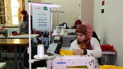 الحكومة: توفير 670 ألف فرصة عمل بالمشروعات الصغيرة والمتوسطة