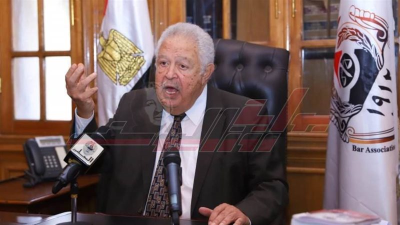 نقيب المحامين