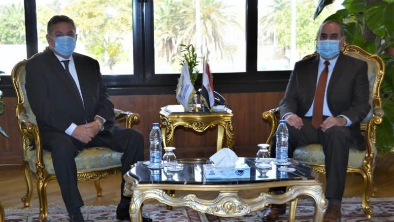 وزير الطيران ووزير