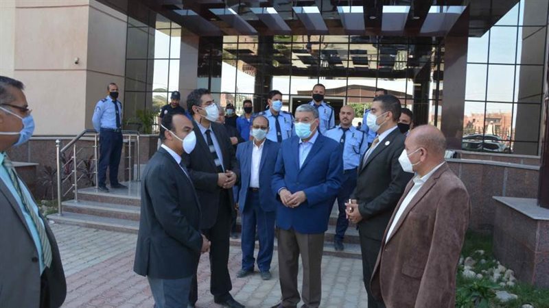 محافظ المنيا