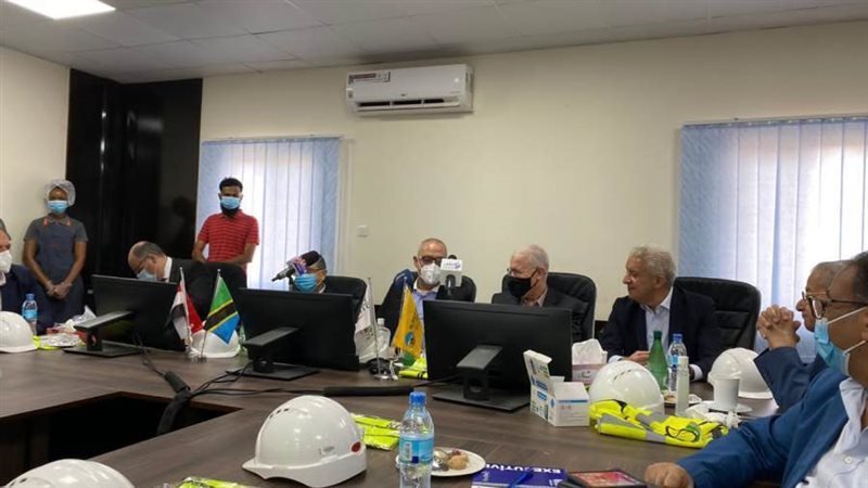 وزيرا الاسكان والكهرباء