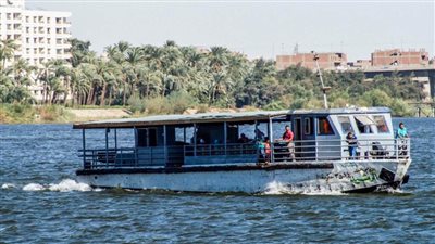 مراجعة تراخيص المعديات النهرية والتأكد من سلامتها بالبحيرة