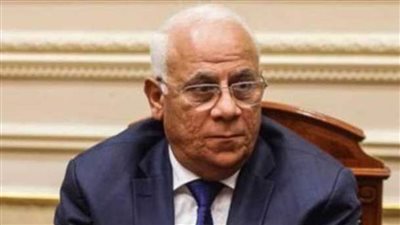 محافظ بورسعيد يبحث سبل تطوير ورفع كفاءة منظومة المخلفات الصلبة