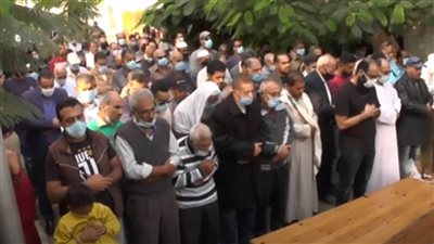  تشييع جنازة الفنان القدير فايق عزب وسط دموع محبيه 
