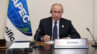 بوتين في قمة 