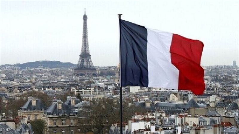 فرنسا تنظر الاعتراف