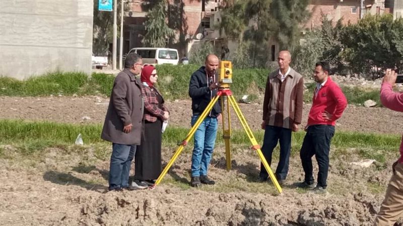 استكمال مشروعات الصرف