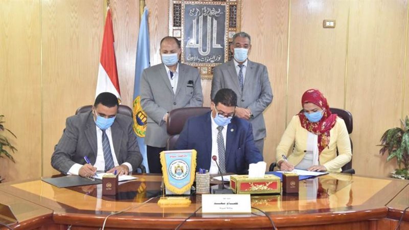 محافظ أسيوط يشهد