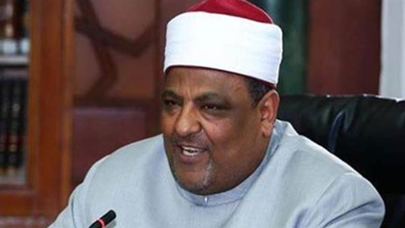 الدكتورعباس شومان