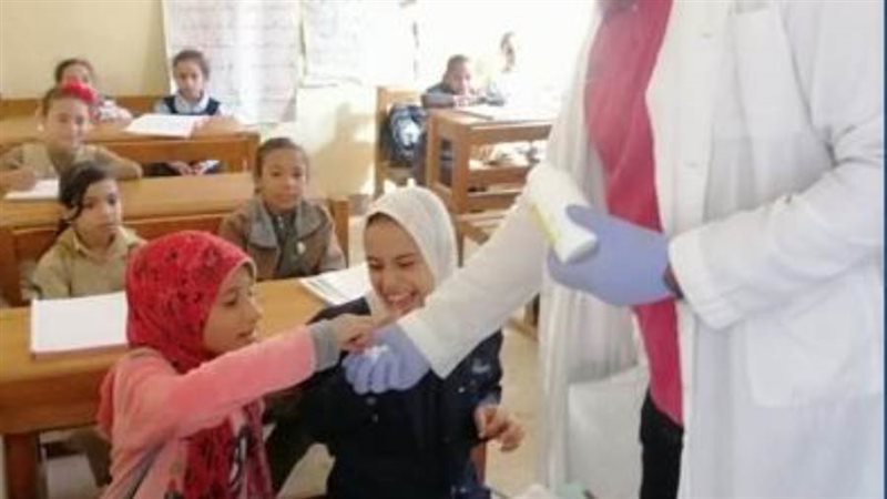 تجريع الطلاب ضد الطفيليات