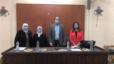 ندوة بآداب حلوان للتوعية بالفرق بين الإنفلونزا وكورونا