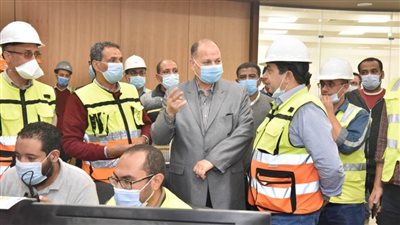 محافظ أسيوط يشهد تشغيل الوحدة الثالثة لتوليد الكهرباء بالوليدية