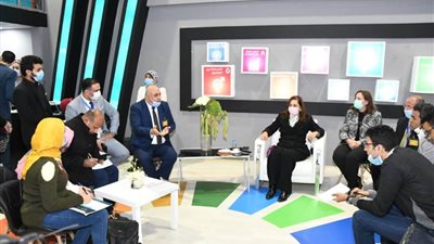   التخطيط :توفير ٢٥ مركزا تكنولوجيا متنقلا لتسهيل حصول المواطنين على الخدمات 