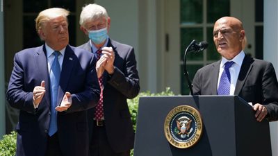 مسؤول أمريكي يرجح انطلاق عمليات التطعيم في بلاده ضد كورونا منتصف ديسمبر