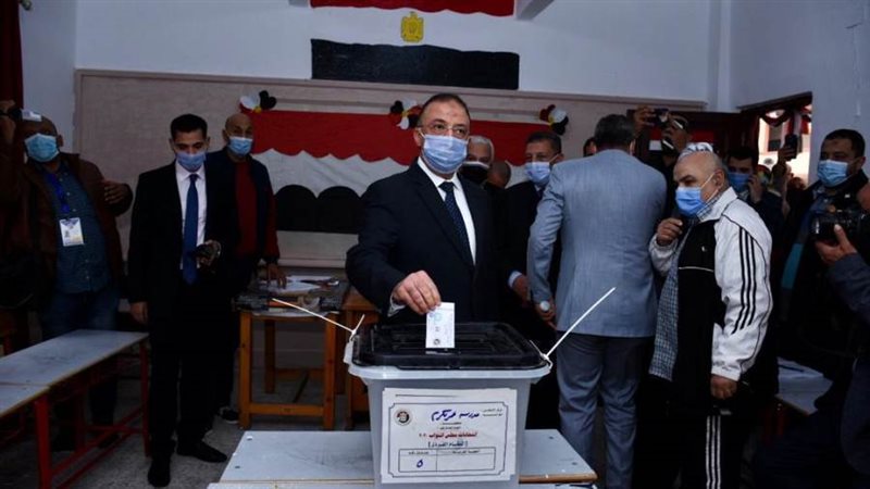 محافظ الاسكندرية