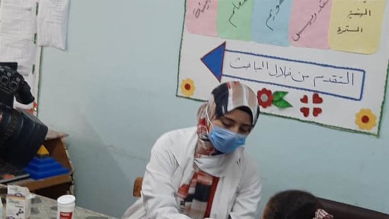 فحص طلاب المدارس