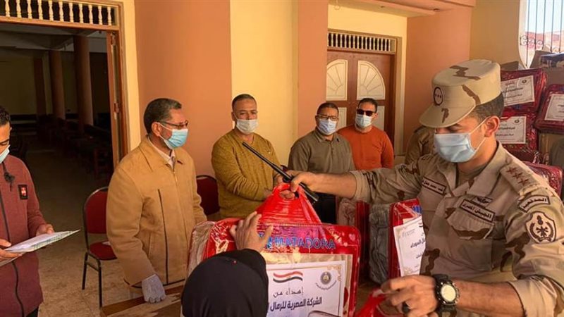 توزيع البطاطين