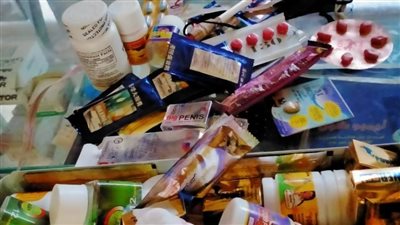 ضبط 300 ألف مخالفة دوائية وتشميع صيدلية بمشتول السوق