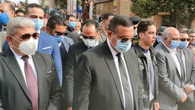 محافظ البحيرة ومدير الأمن يتقدمان الجنازة العسكرية لشهيد الواجب