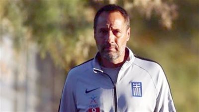 إصابة مدرب المنتخب اليوناني بفيروس كورونا