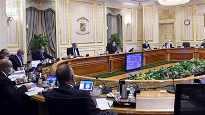 الحكومة توافق على مد خدمة 728 طبيبا بشريا