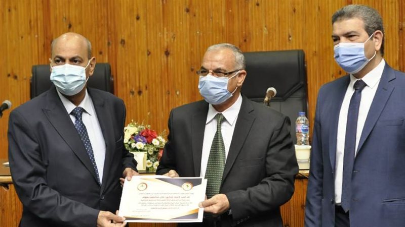 جامعة المنيا تكرم