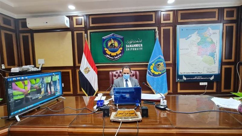 رئيس جامعة دمنهور