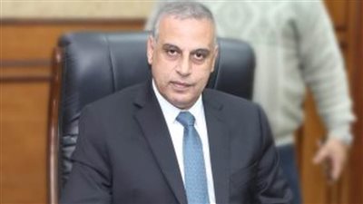 محافظ سوهاج يترأس اجتماع لجنتي مراجعة تراخيص البناء والاشتراطات البنائية