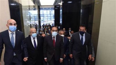 رئيس الوزراء يتفقد أعمال تطوير قسم الطوارئ بالقصر العيني