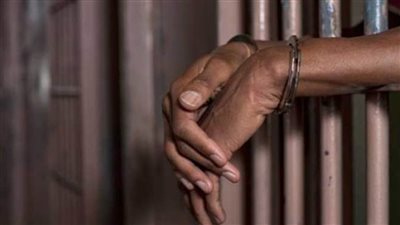 حبس عاطل انتحل صفة موظف للنصب علي المواطنين بالإسكندرية