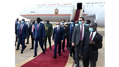 موجز الرابعة.. لأول مرة ..السيسي يتوجه إلى جنوب السودان.. والذهب يهوي عالميا