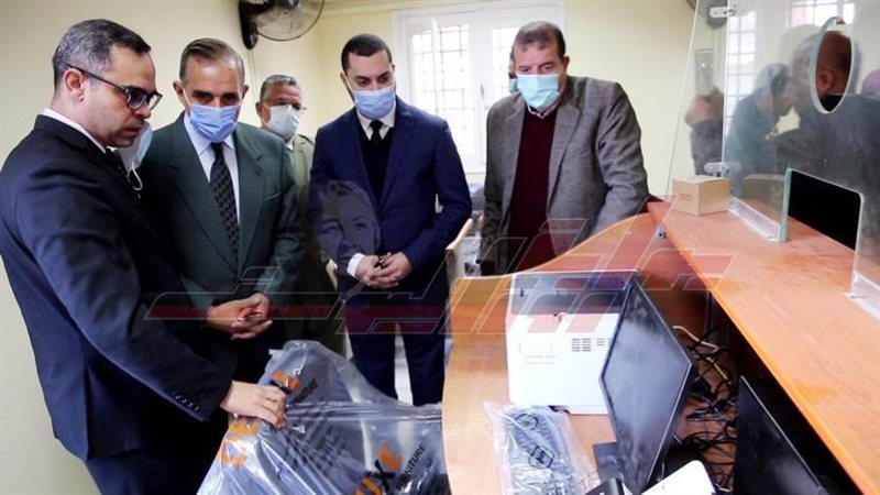 المحافظ يتففد الشهر