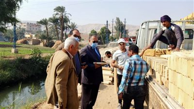 سكرتير مساعد أسيوط يتفقد تنفيذ المشروعات الخدمية بقرى أبو تيج