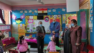 وكيل تعليم القليوبية يتابع مدارس العبور وشبرا