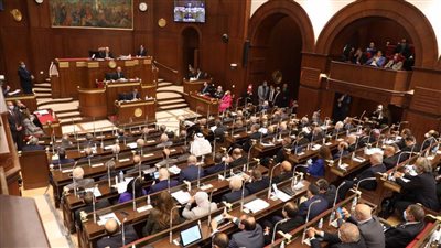 النواب التزموا بالإجراءات الإحترازية.. جلسة 