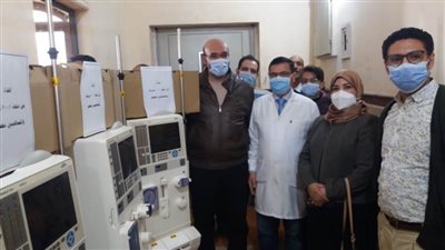 دفعة 2001 بكلية الشرطة تتبرع بثلاثة أجهزة غسيل كلوى لصالح مستشفى طهطا