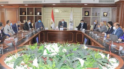 محافظ بني سويف يناقش مسودة الاستراتيجية العامة للتنمية