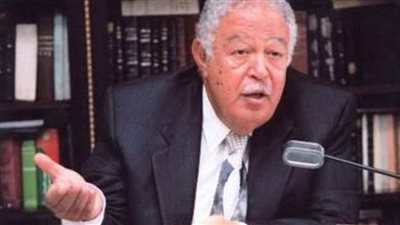 نقيب المحامين يجدد تكليف مجدي سخى