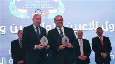 الخماسي الحديث يفوز بجائزة الأفضل مناصفة مع السباحة