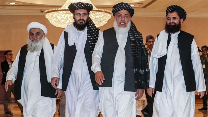 وفد طالبان أثناء