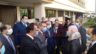 عاجل| وزيرة التضامن تصل كفر الشيخ لتسليم 620 مشروعاً