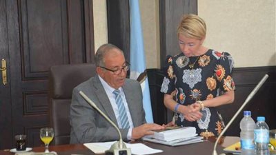 محافظ البحر الأحمر يستقبل وفدا إعلاميا قادما من صربيا