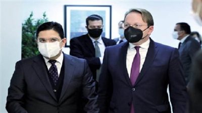 مفوض الاتحاد الأوروبي لسياسة الجوار: المغرب شريك في إدارة ملف الهجرة