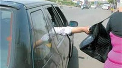 القبض على عصابة خطف حقائب السيدات